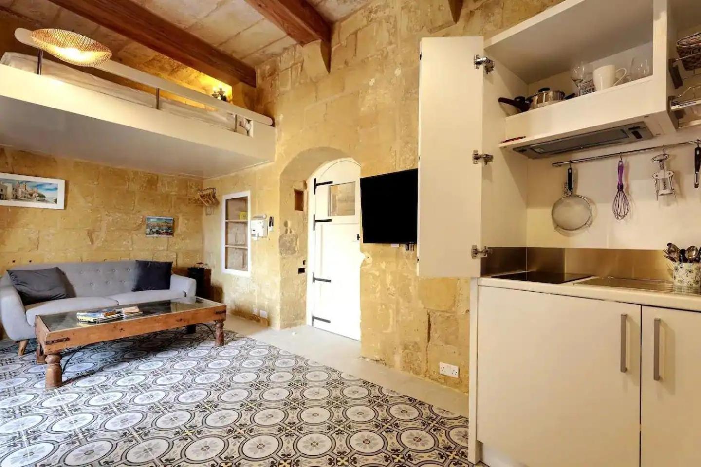 Historic Hideaways - 900 Year Old Converted Studios Victoria Esterno foto